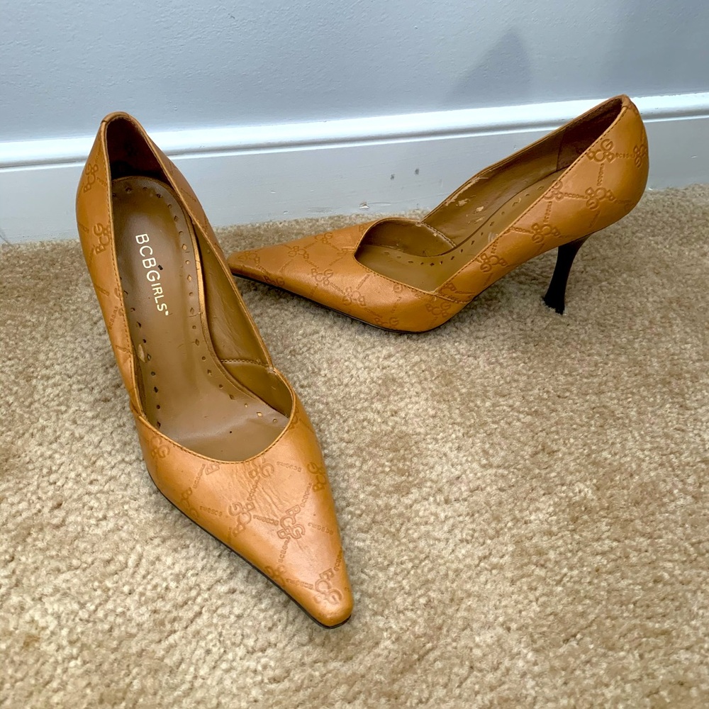 Very gently worn BCBG pumps